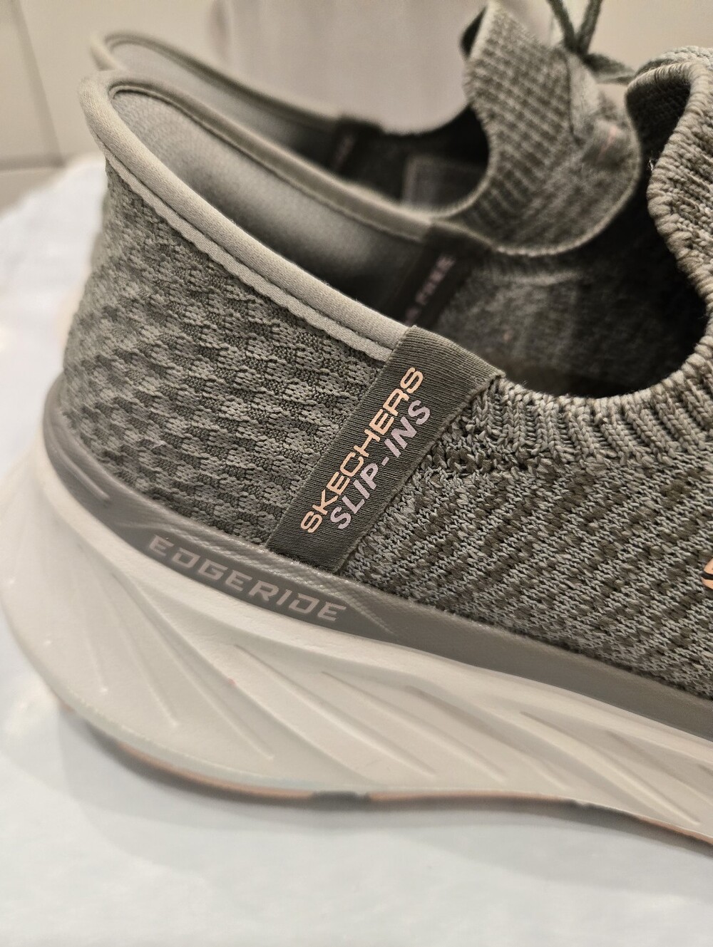 Skechers Women’s Gray Knit Slip-On Lace-Up Walking Sneakers with Pink Logo